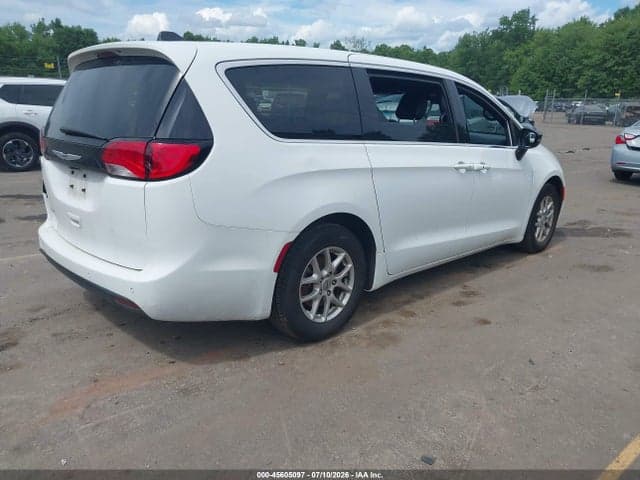 2026 CHRYSLER VOYAGER LX 4