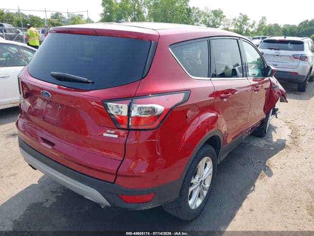2017 FORD ESCAPE SE 4