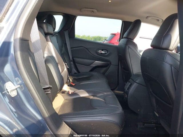 2020 JEEP CHEROKEE LATITUDE PLUS 4X4 8