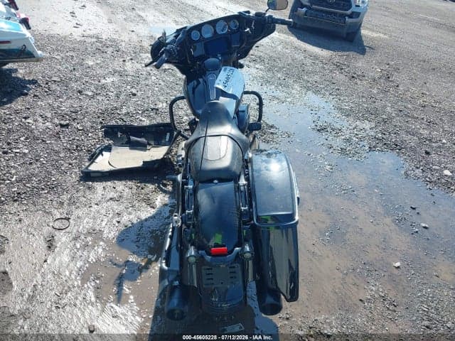 2019 HARLEY-DAVIDSON FLHXS 18