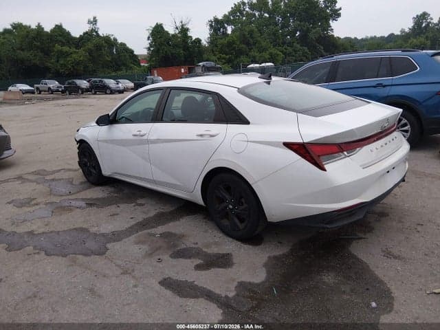 2021 HYUNDAI ELANTRA SEL 3
