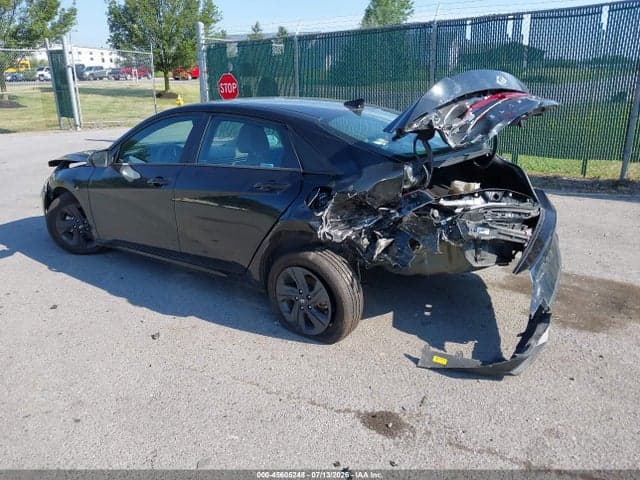 2023 HYUNDAI ELANTRA SEL 3
