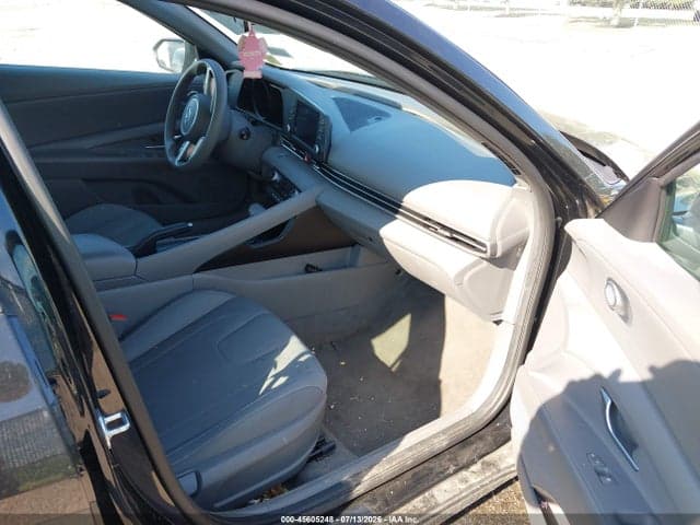 2023 HYUNDAI ELANTRA SEL 5