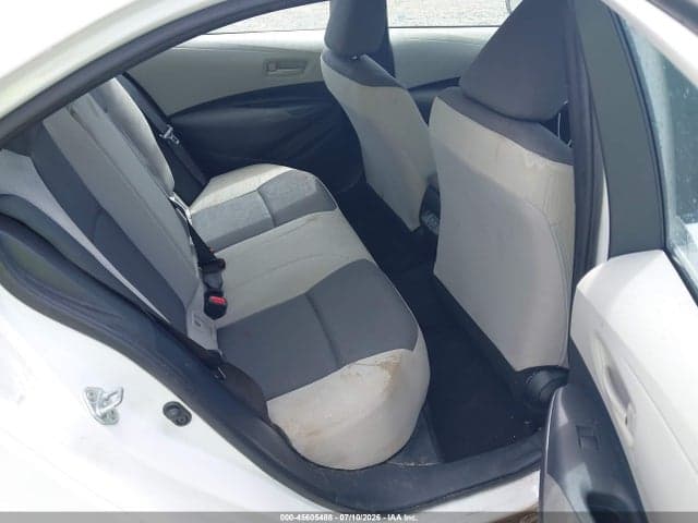 2023 TOYOTA COROLLA LE 8