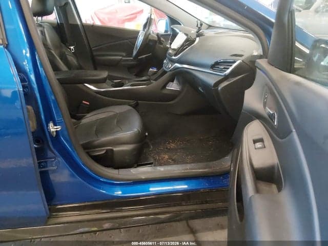 2017 CHEVROLET VOLT PREMIER 5