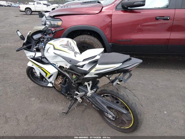 2021 HONDA CBR500 RA 3