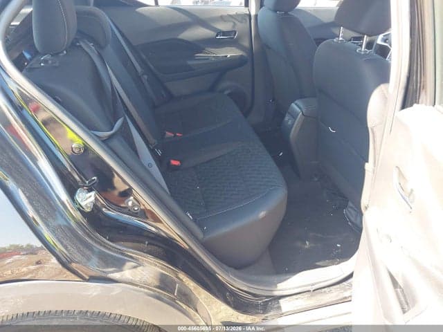 2022 NISSAN KICKS SV XTRONIC CVT 8