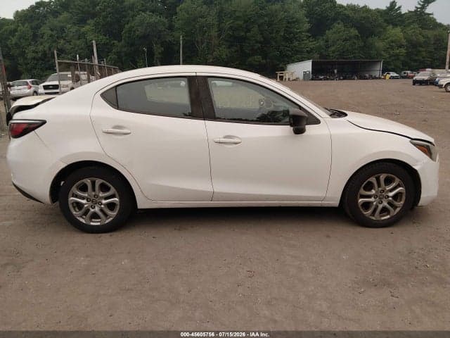 2018 TOYOTA YARIS IA 13