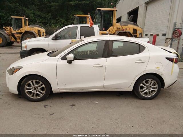 2018 TOYOTA YARIS IA 14