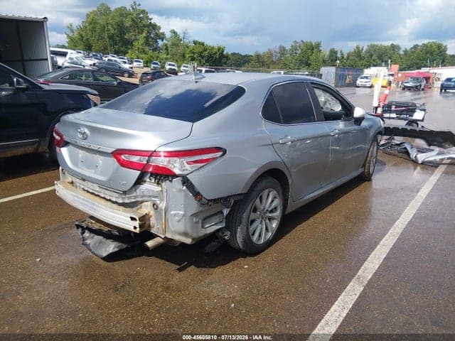 2020 TOYOTA CAMRY LE 4