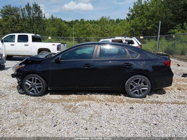 2019 KIA FORTE S 13