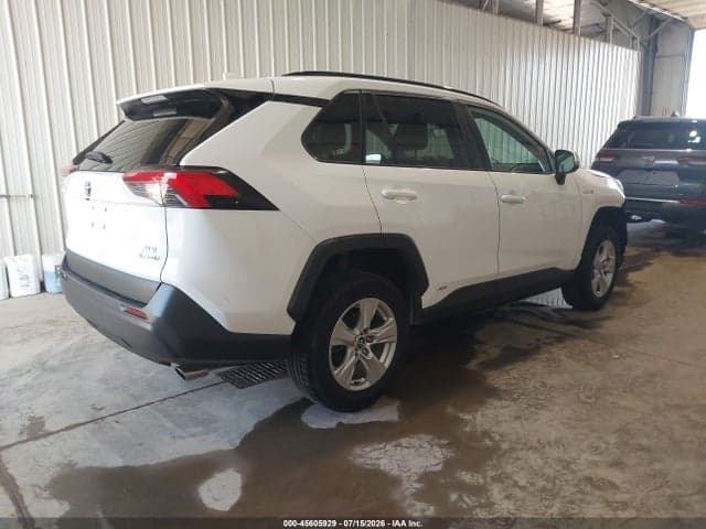 2020 TOYOTA RAV4 HYBRID XLE 4