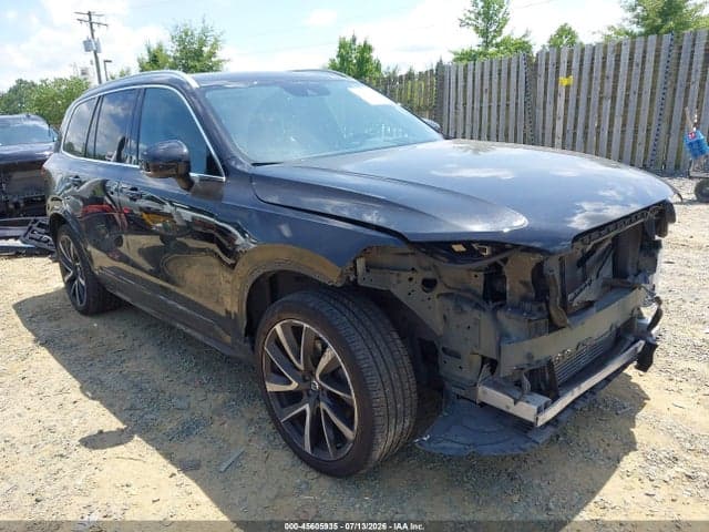2022 VOLVO XC90 T6 MOMENTUM 7 PASSENGER - 1