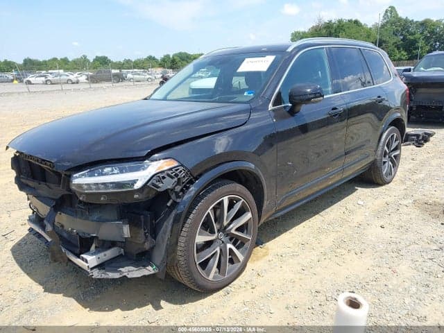 2022 VOLVO XC90 T6 MOMENTUM 7 PASSENGER 2