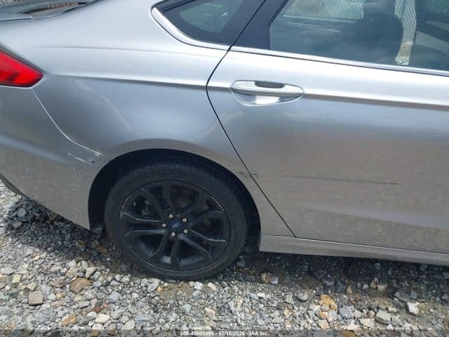 2020 FORD FUSION SE 6