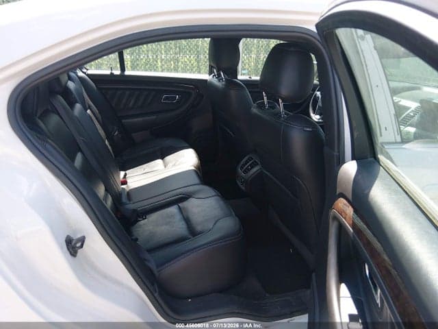 2017 FORD TAURUS LIMITED 8