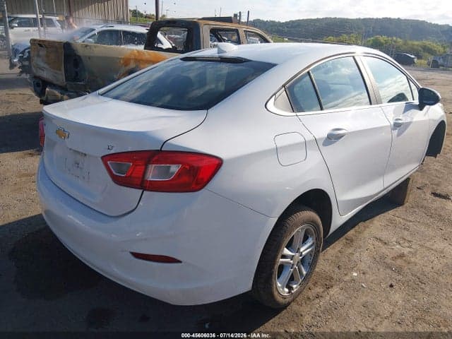 2017 CHEVROLET CRUZE LT AUTO 4