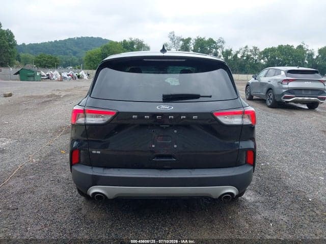 2020 FORD ESCAPE SE 17
