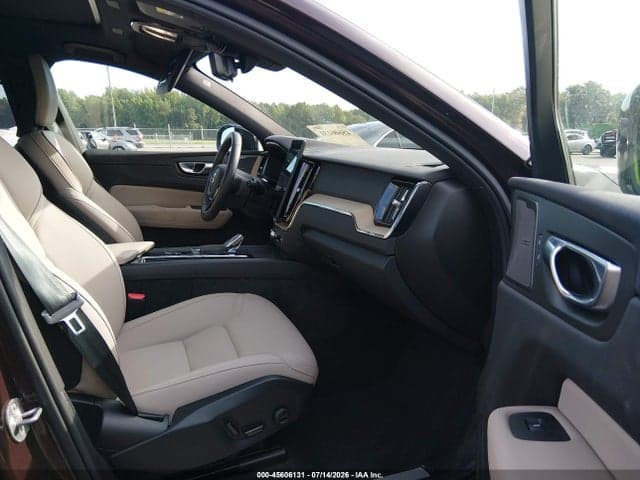 2026 VOLVO XC60 B5 PLUS 5