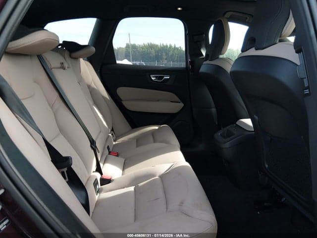 2026 VOLVO XC60 B5 PLUS 8