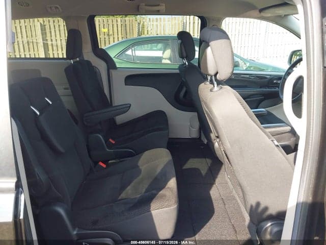 2019 DODGE GRAND CARAVAN SE 8