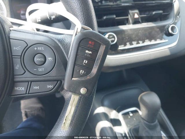 2021 TOYOTA COROLLA LE 11