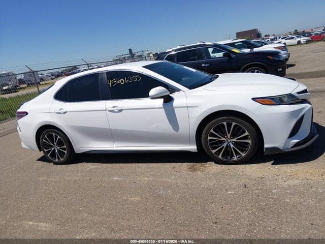 2018 TOYOTA CAMRY SE 13