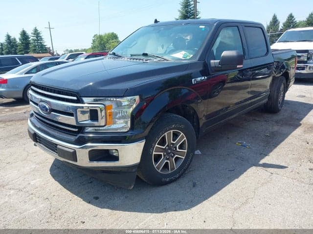 2023 FORD F-150 XLT 2