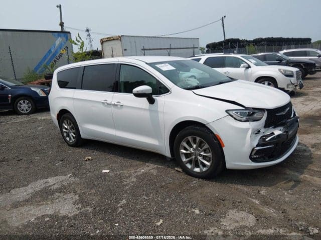2023 CHRYSLER PACIFICA TOURING L AWD 1
