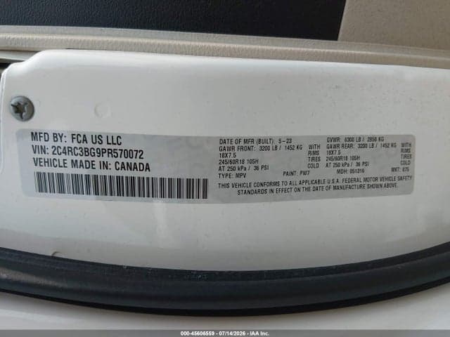 2023 CHRYSLER PACIFICA TOURING L AWD 9