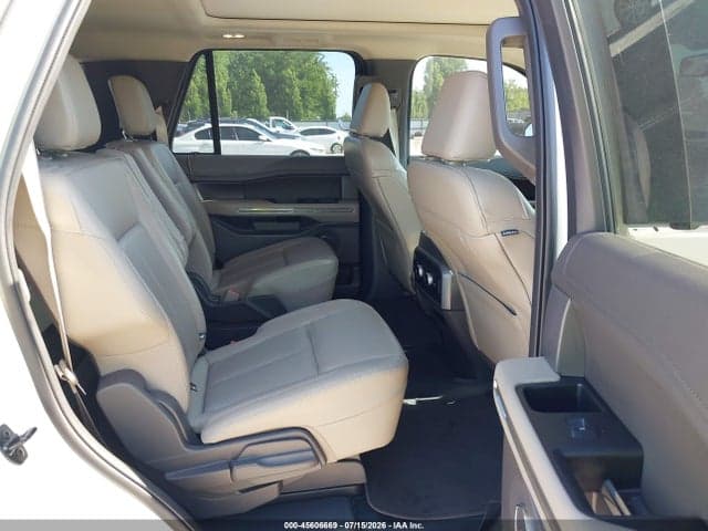 2021 FORD EXPEDITION XLT 8
