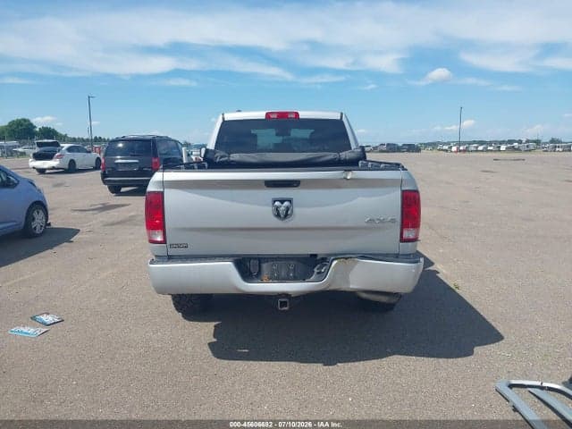 2017 RAM 1500 EXPRESS 4X4 6'4 BOX 17
