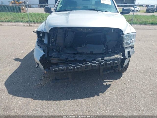 2017 RAM 1500 EXPRESS 4X4 6'4 BOX 6