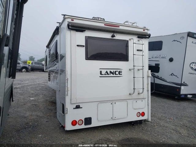 2024 LANCE 1172 TRUCK BED CAMPER 3