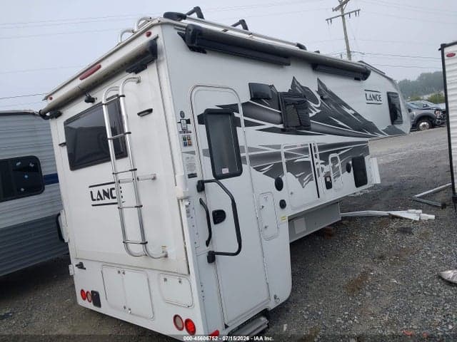 2024 LANCE 1172 TRUCK BED CAMPER 4