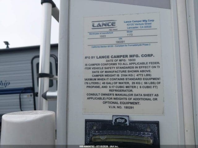 2024 LANCE 1172 TRUCK BED CAMPER 9