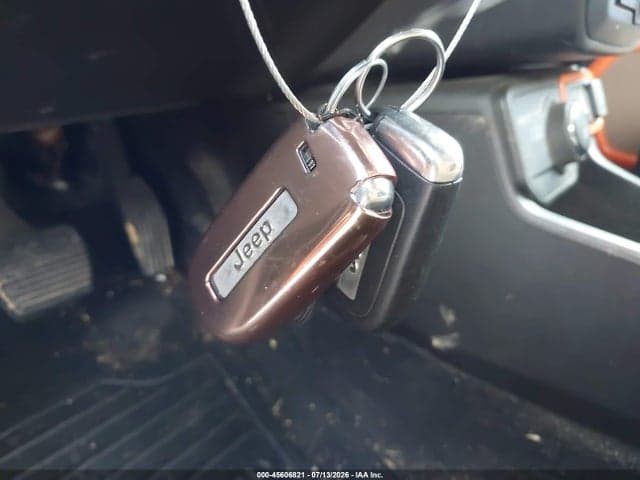 2018 JEEP RENEGADE LATITUDE 4X4 11