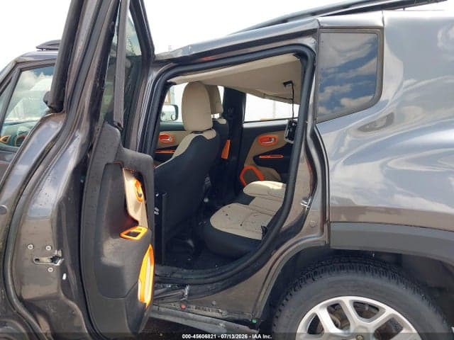 2018 JEEP RENEGADE LATITUDE 4X4 8