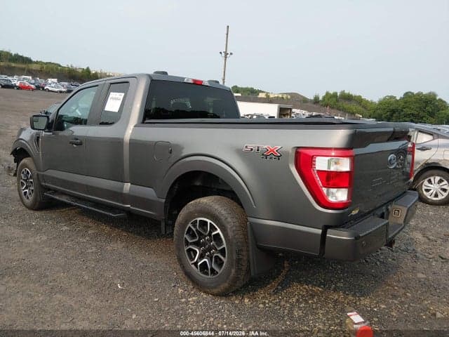 2023 FORD F-150 XL 3