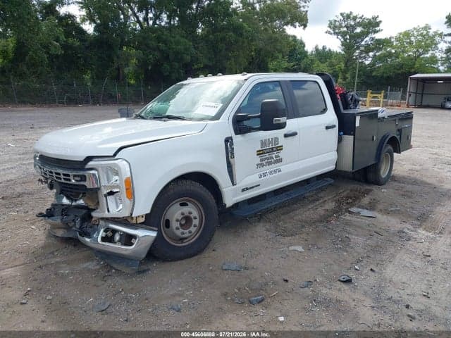 2023 FORD F-350 CHASSIS XL 2