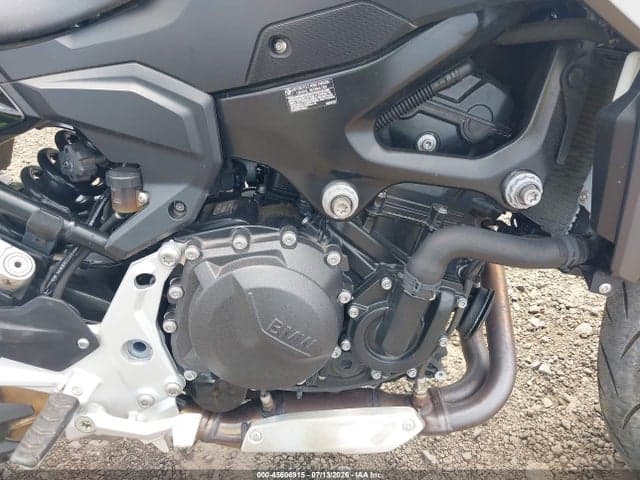2024 BMW F 900 R 8
