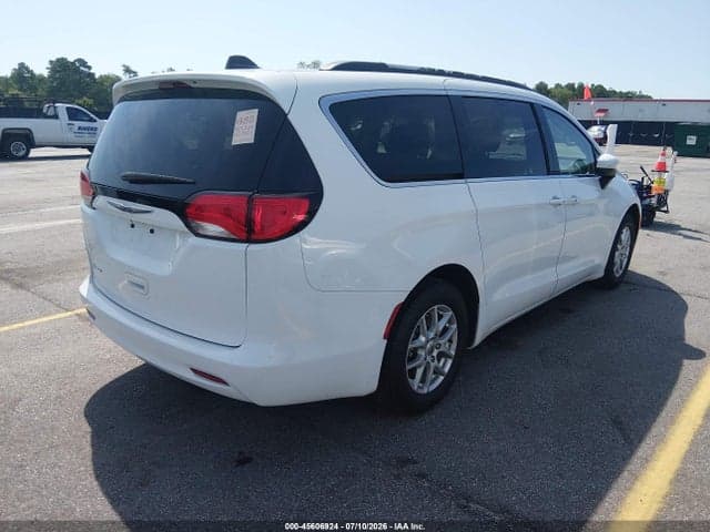 2021 CHRYSLER VOYAGER LXI 4