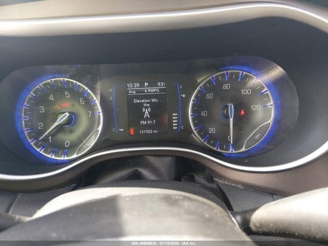2021 CHRYSLER VOYAGER LXI 7