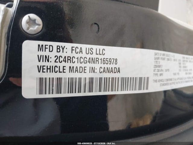 2022 CHRYSLER VOYAGER LX 9