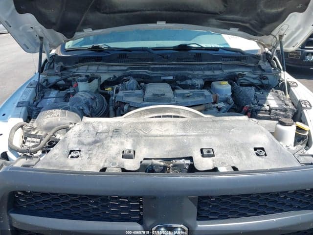 2017 RAM 3500 TRADESMAN 4X4 8' BOX 10