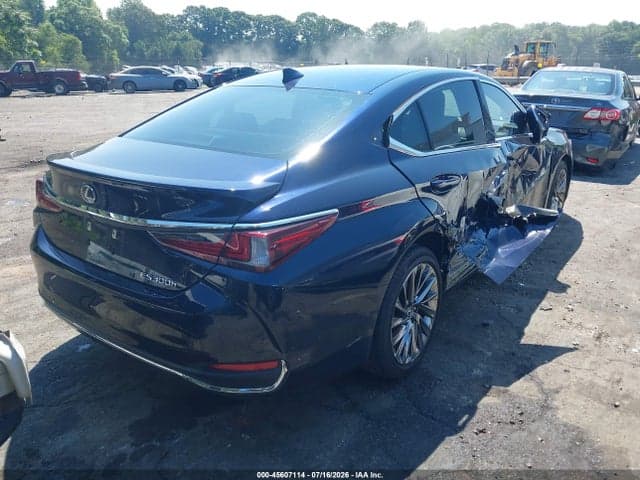 2024 LEXUS ES 300H ULTRA LUXURY 4