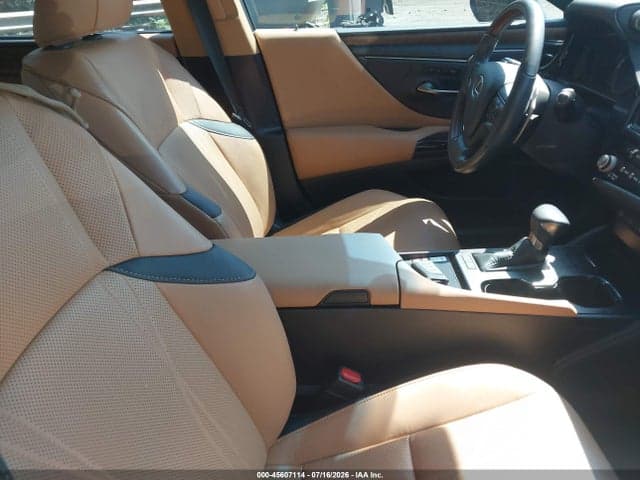 2024 LEXUS ES 300H ULTRA LUXURY 5