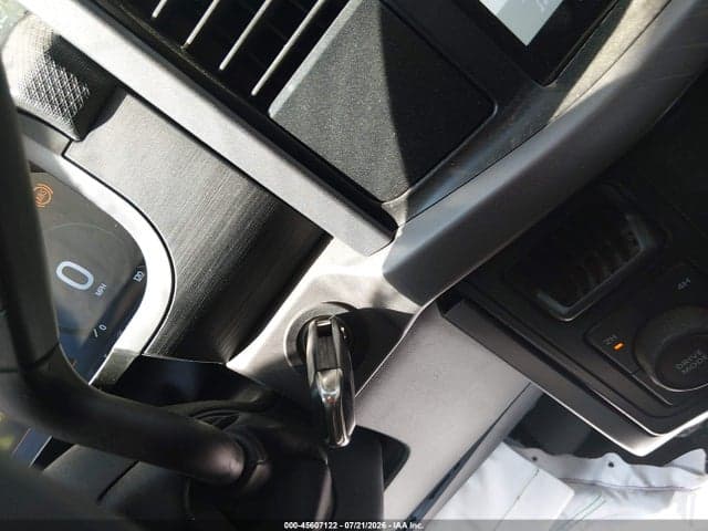 2025 FORD F-150 XLT 11
