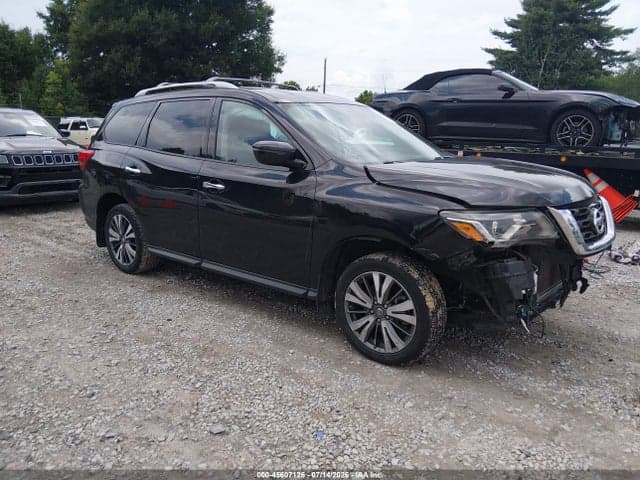 2017 NISSAN PATHFINDER SV - 1