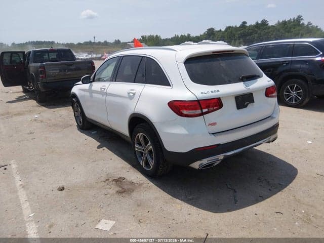 2019 MERCEDES-BENZ GLC 300 4MATIC 3